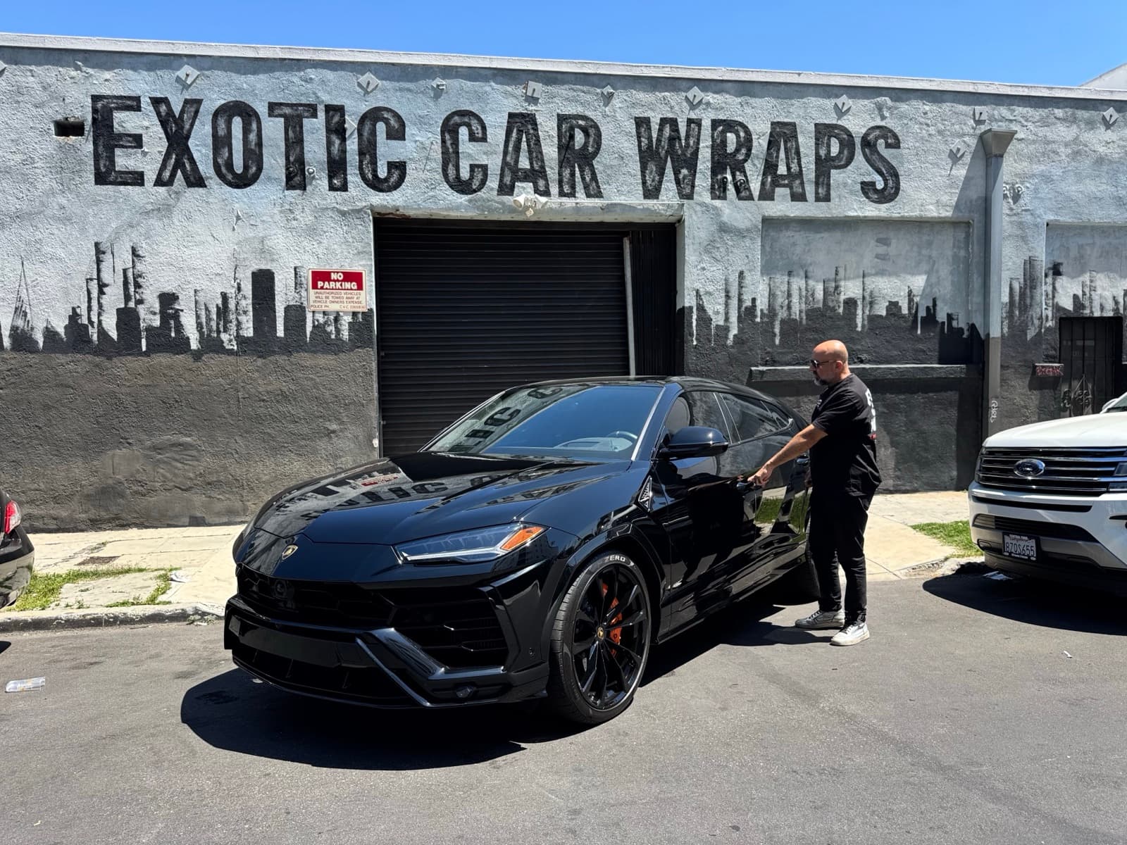 Lamborghini Urus — Gloss Black PPF