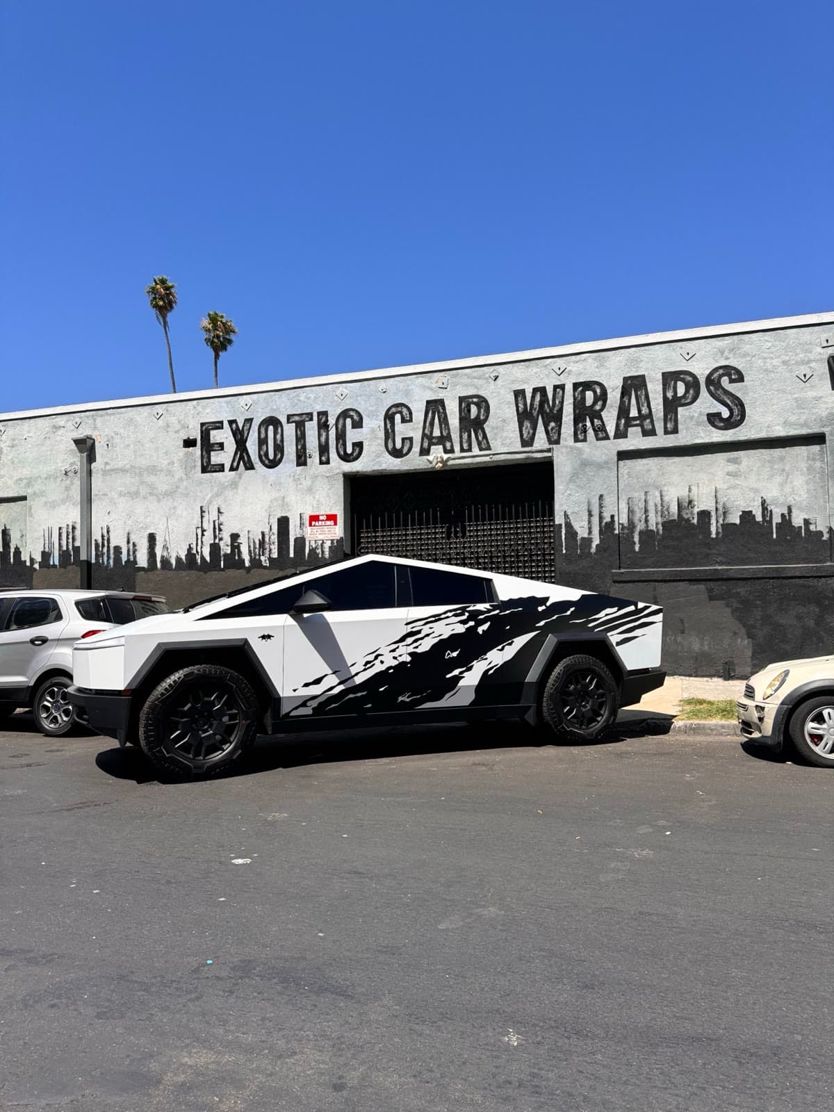 Tesla Cybertruck — Custom Black & White Graphic Wrap